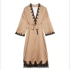 Elegant Tan and Black Lace Trim Robe